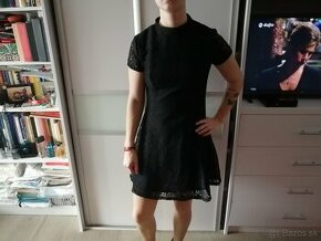 Dámske čierne čipkové šaty zn. Zara