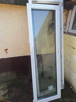 Balkonove dvere a keramicke sudy na kapustu