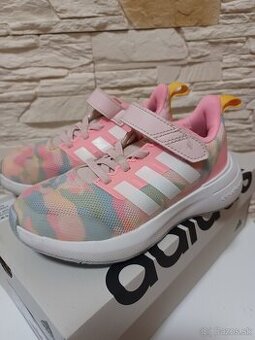 Topanky Adidas veľ.28