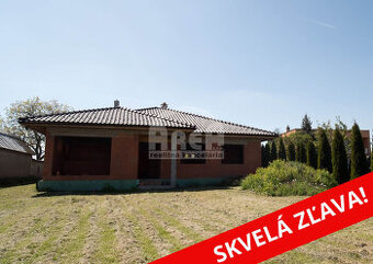 Rozostavaná novostavba RD v obci Dúbravka