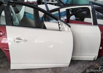 Renault Fluence 1.5 dCi 2012 predám DVERE, MOTOR K9KG8, TRYS