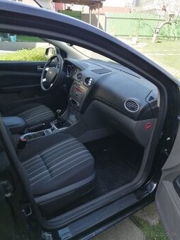 Ford Focus 1.6 Benzin