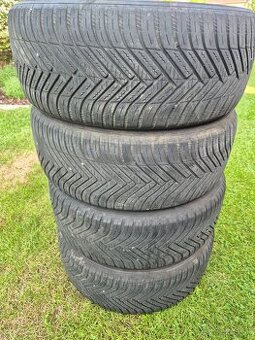 Pneumatiky celoročné - 225/50R18