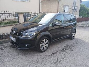 Volkswagen Touran 2.0 TDI CROSS 7-MIEST