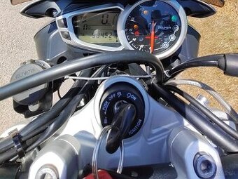 Triumph street triple 675R