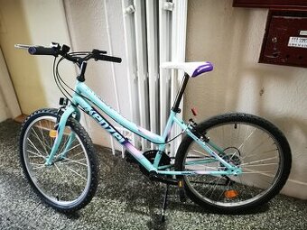 Dievčenský bicykel