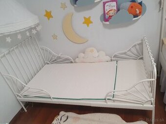 Rastuca detska postel Ikea Minnen
