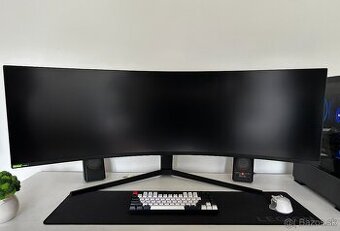 Samsung Odyssey G9 49"