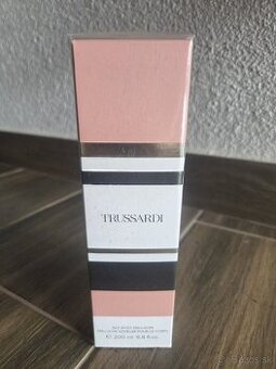 Emulzia na telo Trussardi Silk Body Emulsion