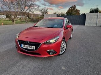 Mazda 3 Skyactiv 2.0 Benzín