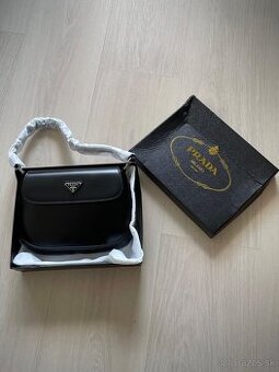 Prada milano čierna kabelka