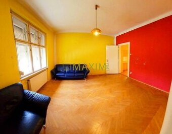 Ponúkame na predaj Rodinný dom na Železnej ulici v Bratislav