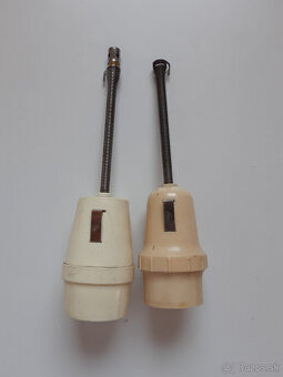 Retro zapalovače na baterku