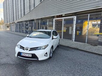 Toyota Auris 2014. 1,4 diesel