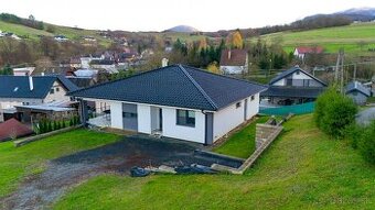 Exkluzívny rodinný dom na predaj, Pavlovce, okr. VT - 1