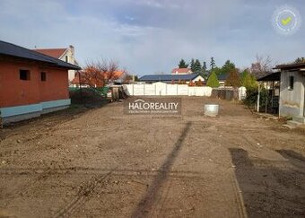 HALO reality - Predaj, pozemok pre rodinný dom 824 m2 Váho - 1