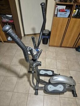 Eliptický trenažér