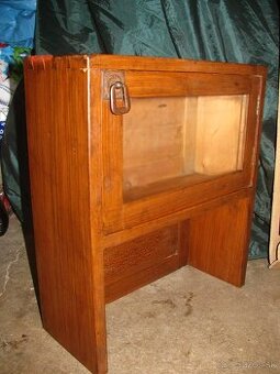 stará skřínka - 1