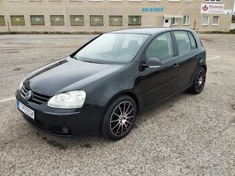 Golf 5  1.6 benzín Goal