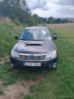 predám subaru forester 2.0d