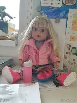 Baby born placuca bábika