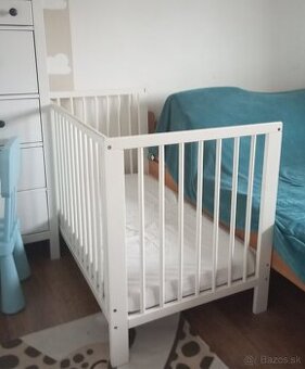 Detská postieľka s prebaľovacim pultom IKEA