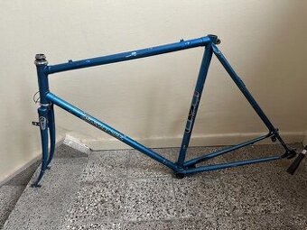 Favorit F8 novší rám