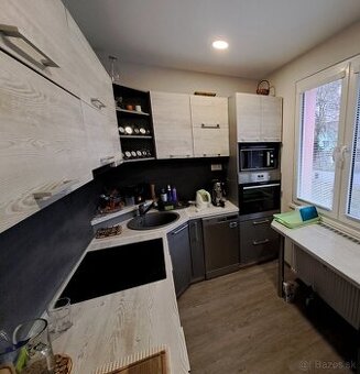 Trojizbový byt s lodžiou na Podborovej