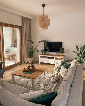 Hľadáme krátkodobé prenajom na Humenskej ulici alebo blizko