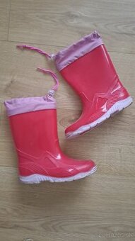 Červené gumáky veľ. 33