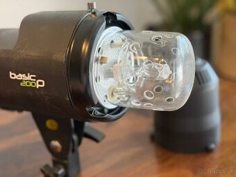 Terronic Basic 200P - štúdiový blesk 200W
