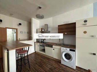 Ponúkame na predaj 1 izb. byt 67 m2 + terasa 16 m2 na  Micki