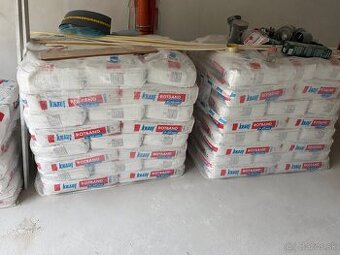 Predám sadrovu omietku Rotband od Knauf 25kg