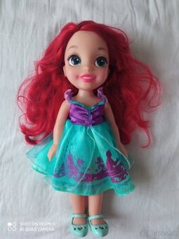 bábika Ariel