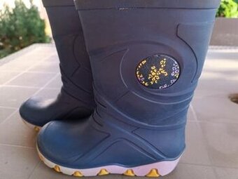 Gumáky 28/29