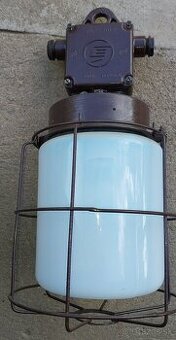 Priemyselná lampa