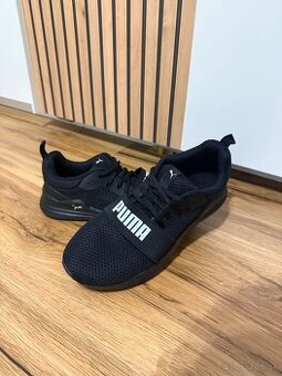 Tenisky PUMA vel. 38