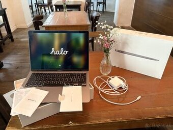 Apple MacBook Air (2020) – 13,3", Retina, i3, 8GB RAM, 256G