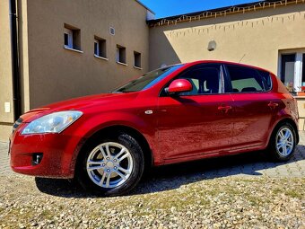 KIA CEED  1.4 77KW BENZÍN 1.MAJITEL