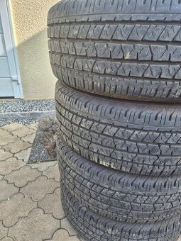 265/60R18 Continental