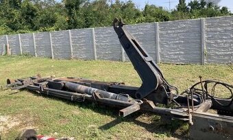 Nadstavba Hakovy nosič s miestom na HR