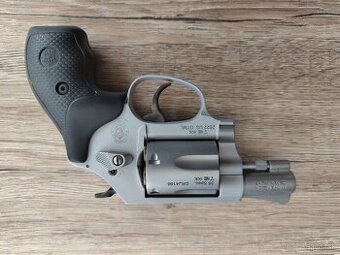 Predám Smith Wesson .38 Special +P