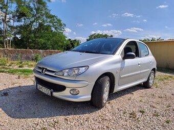 Peugeot 206 benzín 1,4