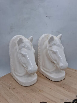 Predám staré porcelánové zarážky koníky 45 €