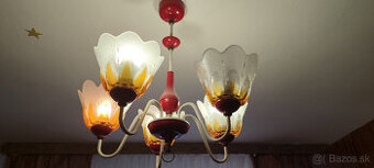 Luster retro z Ruska