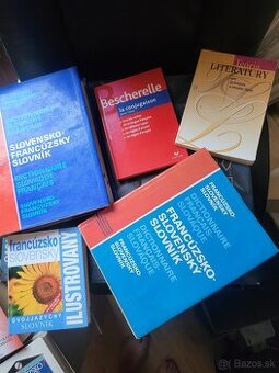 Predám slovníky, knihy