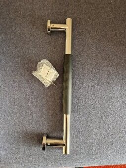 Madlo do kúpeľne / na WC