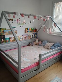 Velka domcekova montessori postel