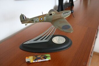 Kovový model lietadla 1:48 - 1