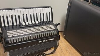 Akordeón Walther Pirat – 72 bas basov.